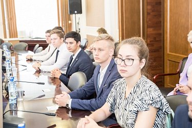 В гостях у парламента